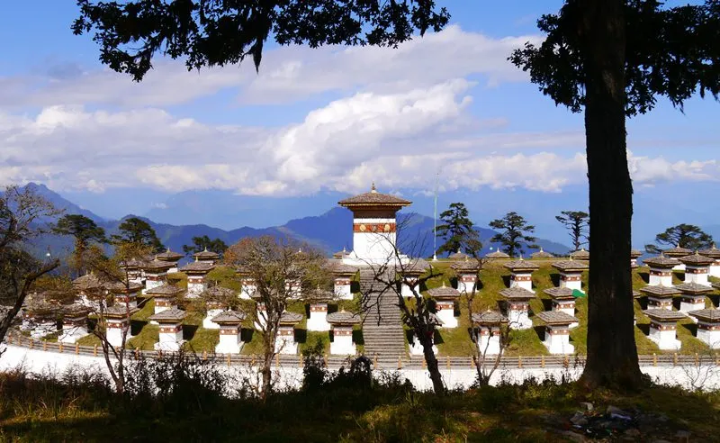 dochulla-bhutan-tour